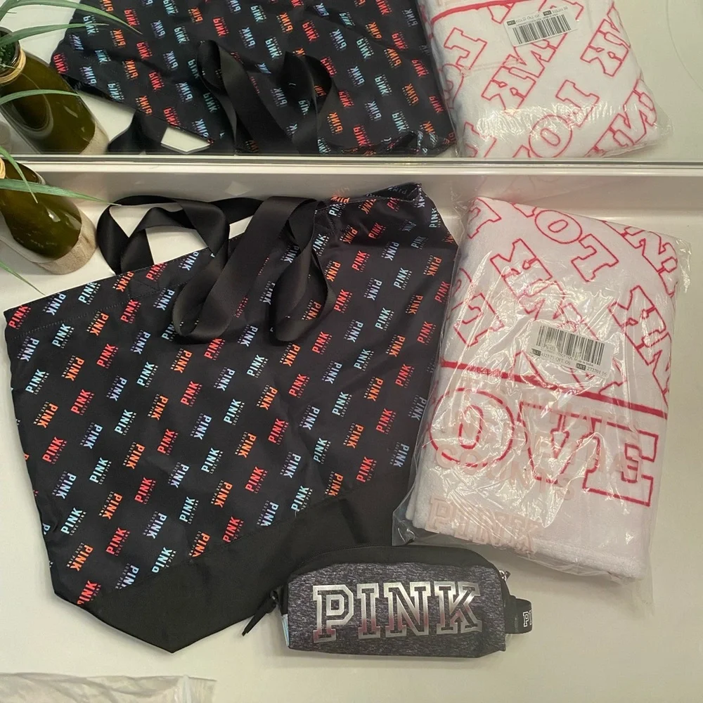 Pink VS beach tote and Towel - Picture 2 of 7